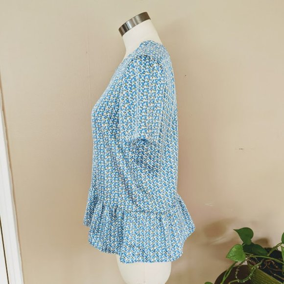 Zara Basic Short Sleeve Polka Dot Peplum Blouse - Size Medium - Picture 3 of 8